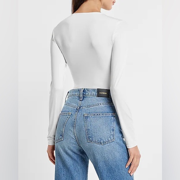 NWT Express Body Contour Compression V-Neck Long Sleeve Bodysuit - Picture 2 of 6